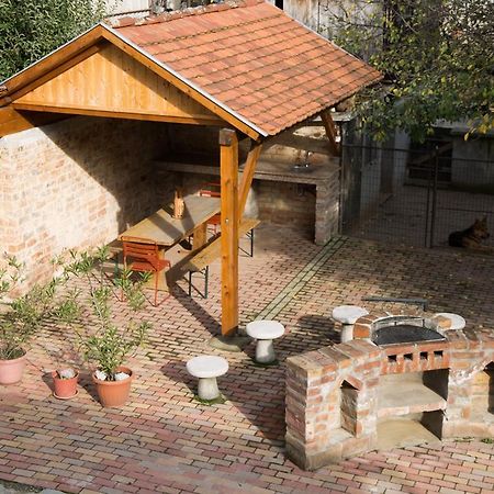 Tompos Vendeghaz Es Pince Otel Villány Dış mekan fotoğraf